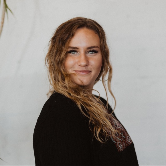 Meet your Posher, Morgan - Picture 2 of 2